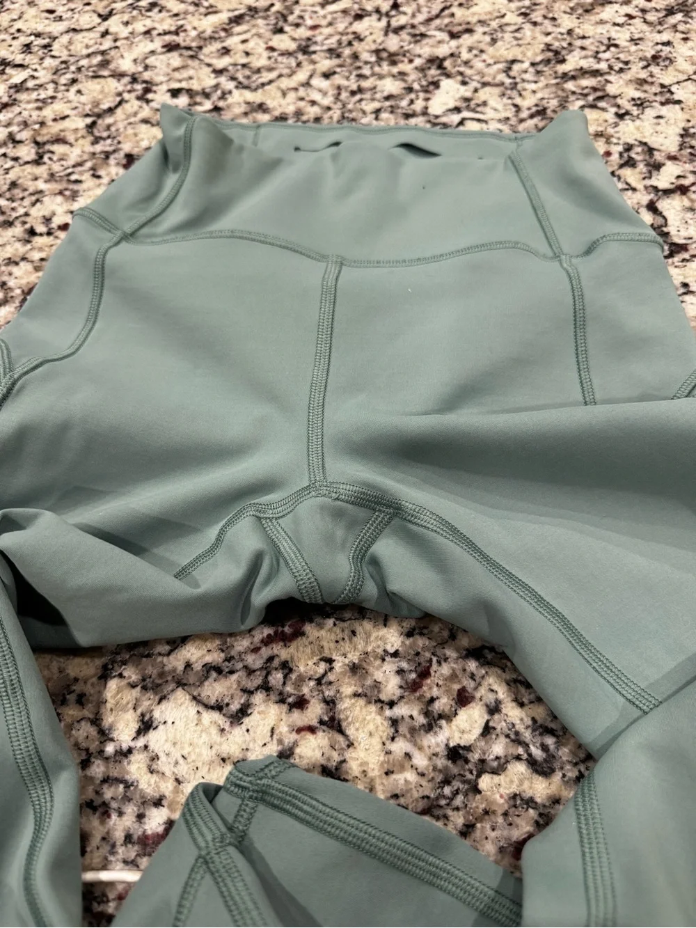 lululemon athletica Speed up tight 28” Sage Green High-Waist Leggings